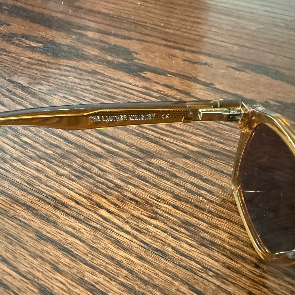 KIAURA - Lautner Sunglasses - Picture 15 of 15